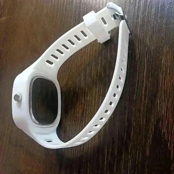 Square quartz watch - Picture 6 of 7